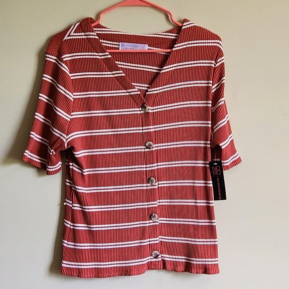No Boundaries Rust Red Spiced Cider Ribbed Striped Button Down V Top Size3XL NWT - Picture 1 of 4